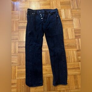 Levi’s 501
Black
33x32